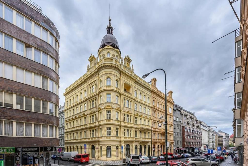 Modern Cozy Apartment In Central Prague Exterior photo